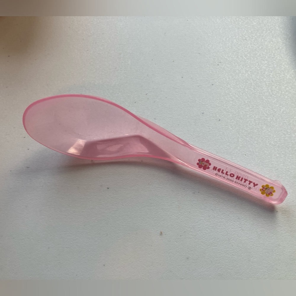 Hello Kitty Dishes - Picture 6 of 14